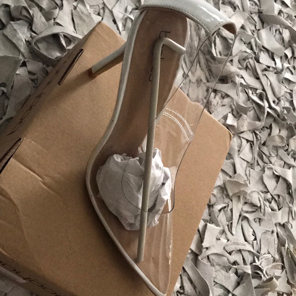Clear Pumps
